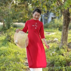 Áo dài Đông Phong vải nhung tăm thêu hoa mai trắng