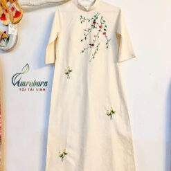 Áo dài linen dáng suông thêu hoa hồng Nhã Hương