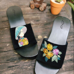 Guốc mộc nghệ thuật thêu tay Nàng thơ