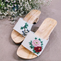 Guốc mộc Bản mệnh tháng 11 - Hoa mẫu đơn