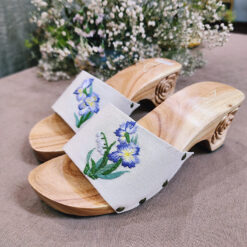 Guốc mộc Bản mệnh tháng 7 - Hoa phi yến